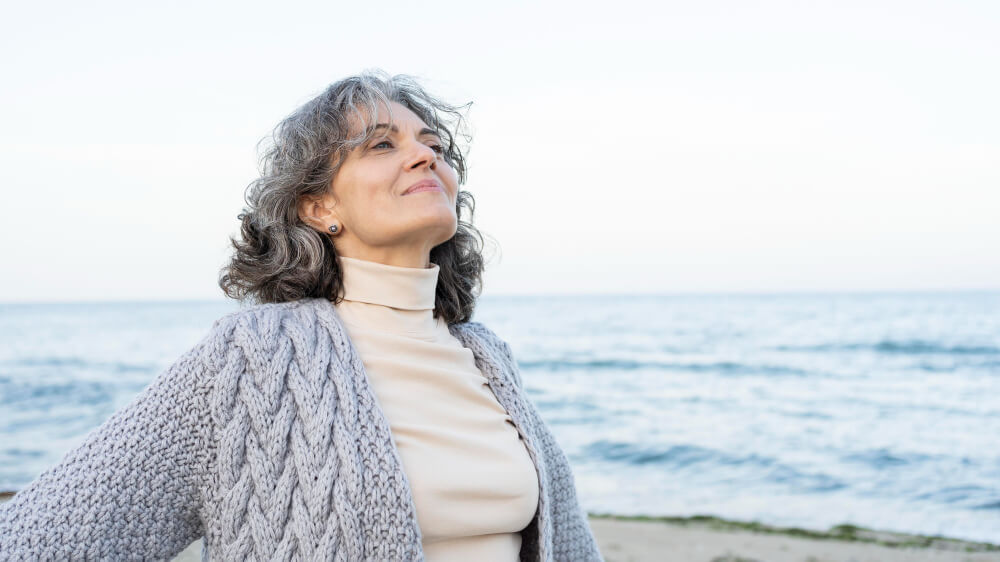 Premenopause vs. perimenopause Symptoms and stages